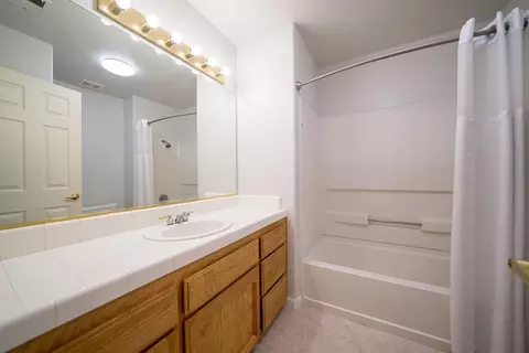 256 Riviera Dr, Lemoore, CA 93245 photo 27