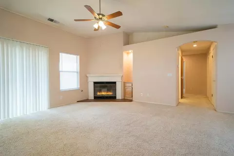 256 Riviera Dr, Lemoore, CA 93245 photo 8