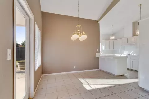 1209 E Ferguson Ave, Visalia, CA 93292 photo 10