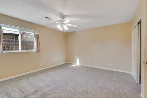 1209 E Ferguson Ave, Visalia, CA 93292 photo 24