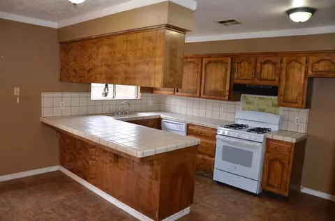 19832 Ward, Strathmore, CA 93267 photo 6