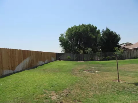 1234 Mission Dr, Lemoore, CA 93245 photo 23