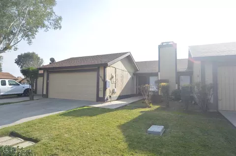 1938 E Harold Ave, Visalia, CA 93292 photo 1