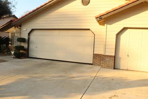 1149 E Davis Dr, Dinuba, CA 93618 photo 3