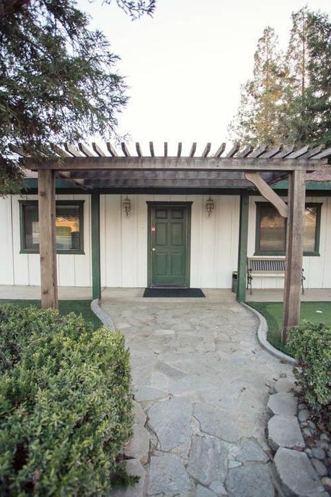 2567 E Bardsley Ave, Tulare, CA 93274 photo 76