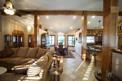 2567 E Bardsley Ave, Tulare, CA 93274 photo 7
