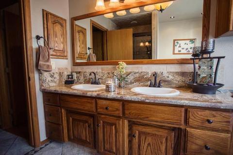 2567 E Bardsley Ave, Tulare, CA 93274 photo 40