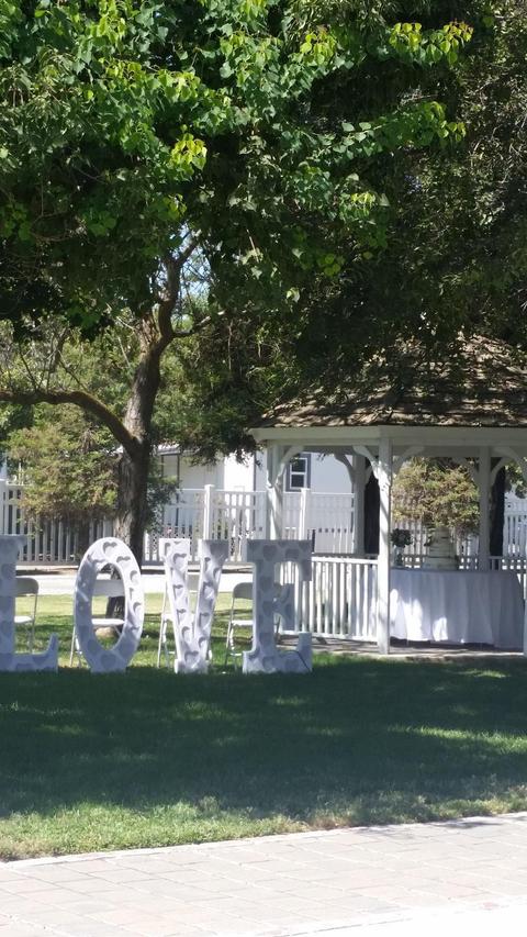 2567 E Bardsley Ave, Tulare, CA 93274 photo 6