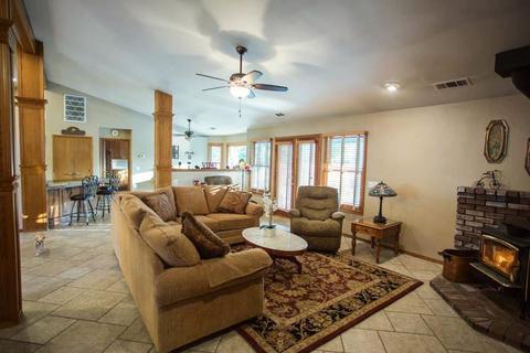 2567 E Bardsley Ave, Tulare, CA 93274 photo 17