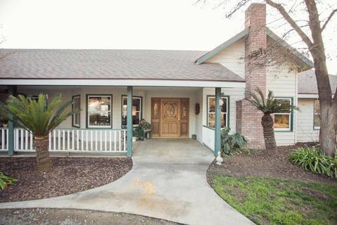 2567 E Bardsley Ave, Tulare, CA 93274 photo 9