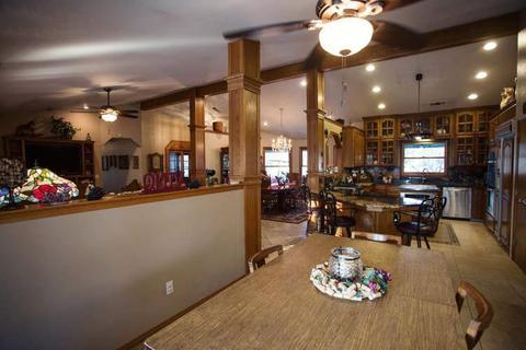 2567 E Bardsley Ave, Tulare, CA 93274 photo 29