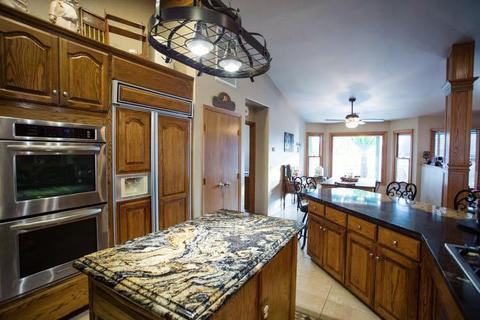 2567 E Bardsley Ave, Tulare, CA 93274 photo 27
