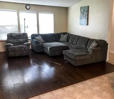 746 Encore Dr, Hanford, CA 93230 photo 8