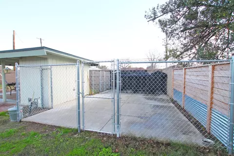 110 W Colonial Dr, Hanford, CA 93230 photo 38