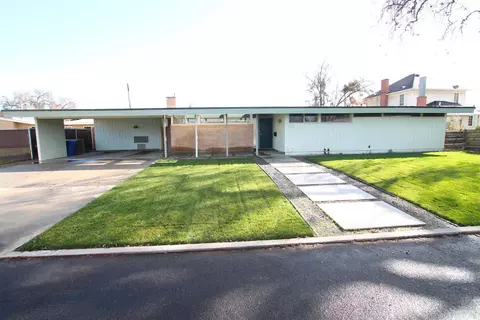 110 W Colonial Dr, Hanford, CA 93230 photo 7
