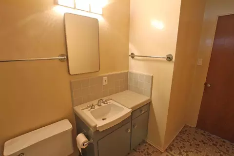 110 W Colonial Dr, Hanford, CA 93230 photo 23