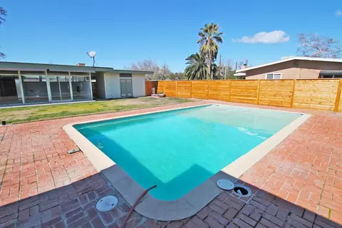110 W Colonial Dr, Hanford, CA 93230 photo 34