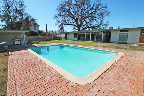 110 W Colonial Dr, Hanford, CA 93230 photo 35