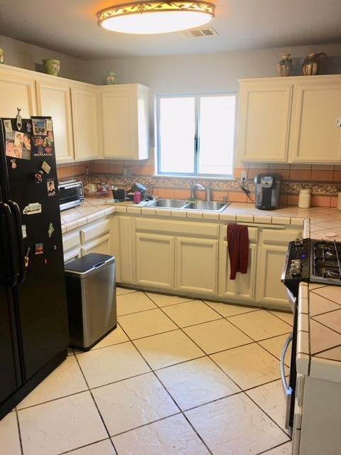 1926 Spring Ave, Delano, CA 93215 photo 6
