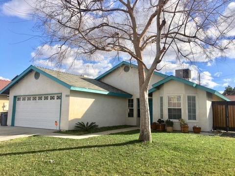 1926 Spring Ave, Delano, CA 93215 photo 2