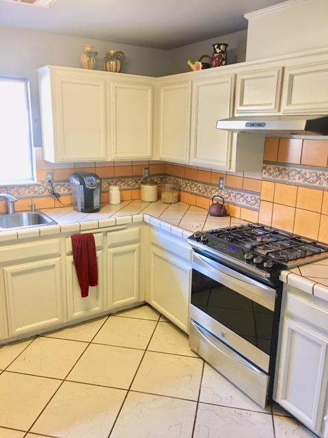 1926 Spring Ave, Delano, CA 93215 photo 8