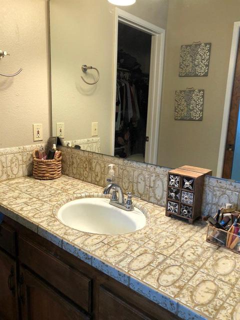 822 E Cambridge Ave, Visalia, CA 93292 photo 21