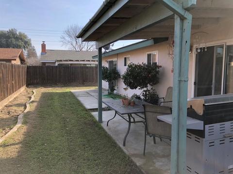 822 E Cambridge Ave, Visalia, CA 93292 photo 24