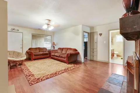 1021 E Noble Ave, Visalia, CA 93292 photo 7