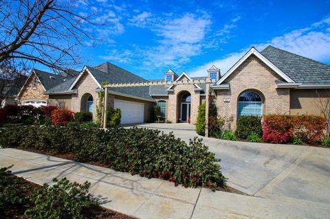 297 W Trenton Ave, Clovis, CA 93619 photo 1