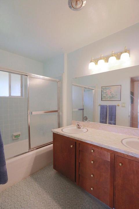 3200 E Douglas Ave, Visalia, CA 93292 photo 11