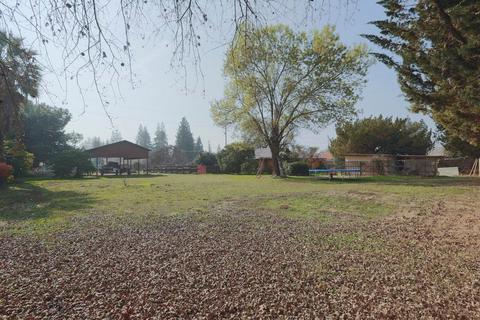 3200 E Douglas Ave, Visalia, CA 93292 photo 21