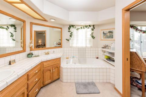 417 E Wilson Ave, Tulare, CA 93274 photo 13
