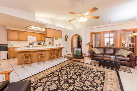 417 E Wilson Ave, Tulare, CA 93274 photo 7