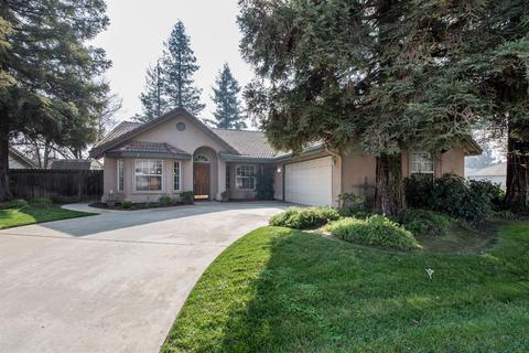417 E Wilson Ave, Tulare, CA 93274 photo 1