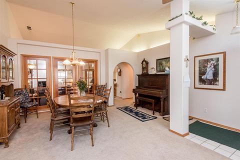 417 E Wilson Ave, Tulare, CA 93274 photo 3
