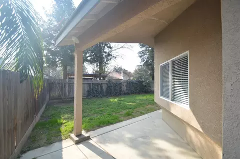 3933 E Four Creeks Ct, Visalia, CA 93292 photo 25