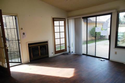 2011 E Andrea Ct, Visalia, CA 93292 photo 5