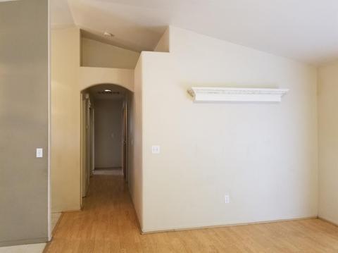 638 E Cinnamon Dr, Lemoore, CA 93245 photo 9