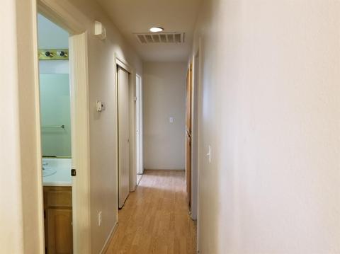638 E Cinnamon Dr, Lemoore, CA 93245 photo 13
