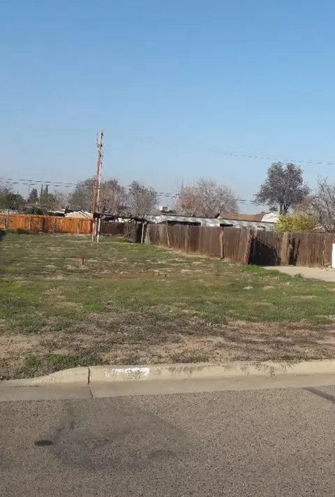 1428 E Sonora Ave, Tulare, CA 93274 photo 3
