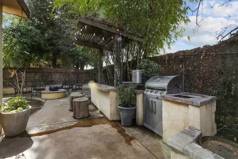 2303 S Beech Dr, Visalia, CA 93292 photo 28