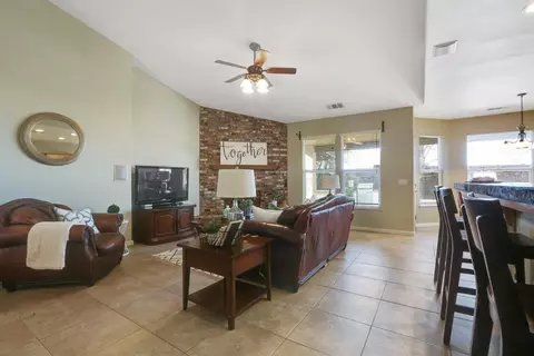 2303 S Beech Dr, Visalia, CA 93292 photo 10