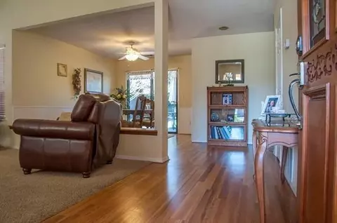 3330 E Birch Ct, Visalia, CA 93292 photo 5
