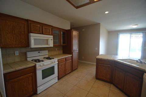 2245 E La Vida Ave, Visalia, CA 93292 photo 9