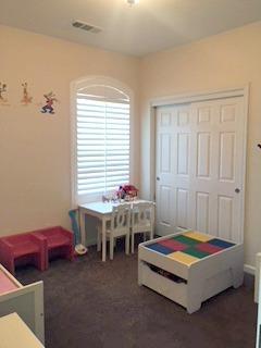 927 E Chestnut Ct, Visalia, CA 93292 photo 12