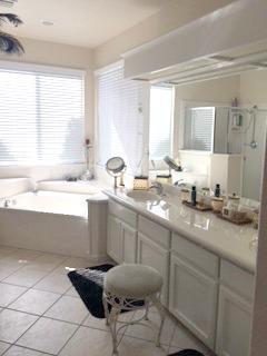 927 E Chestnut Ct, Visalia, CA 93292 photo 4