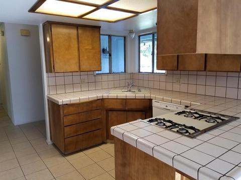 2026 E Mary Ave, Visalia, CA 93292 photo 4