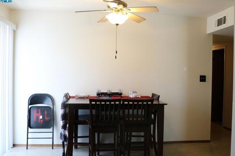 2012 E Bardsley Ave, Tulare, CA 93274 photo 7