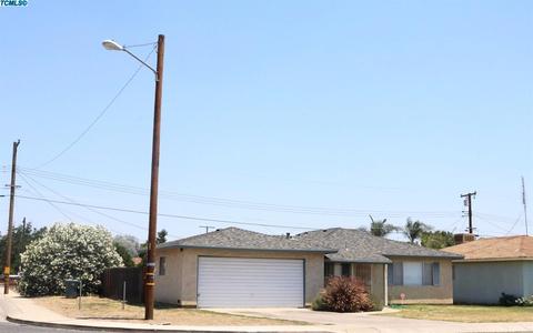 2012 E Bardsley Ave, Tulare, CA 93274 photo 2
