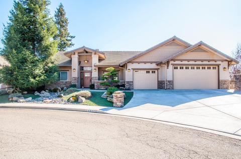 1331 E Laura Ct, Visalia, CA 93292 photo 2